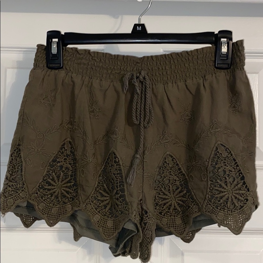 Army Green Decorative Lace Shorts